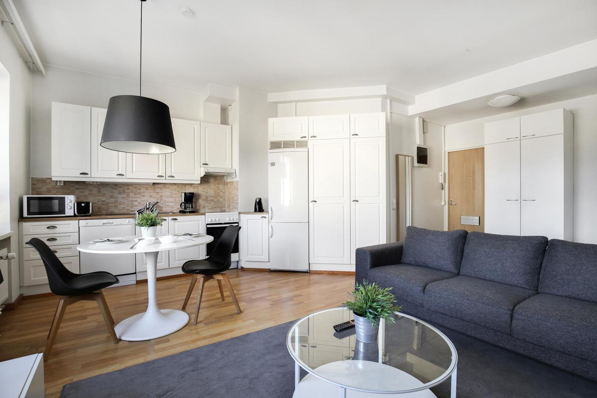Kotimaailma Apartments Kamppi - Spacious 1Br Хелзинки Екстериор снимка